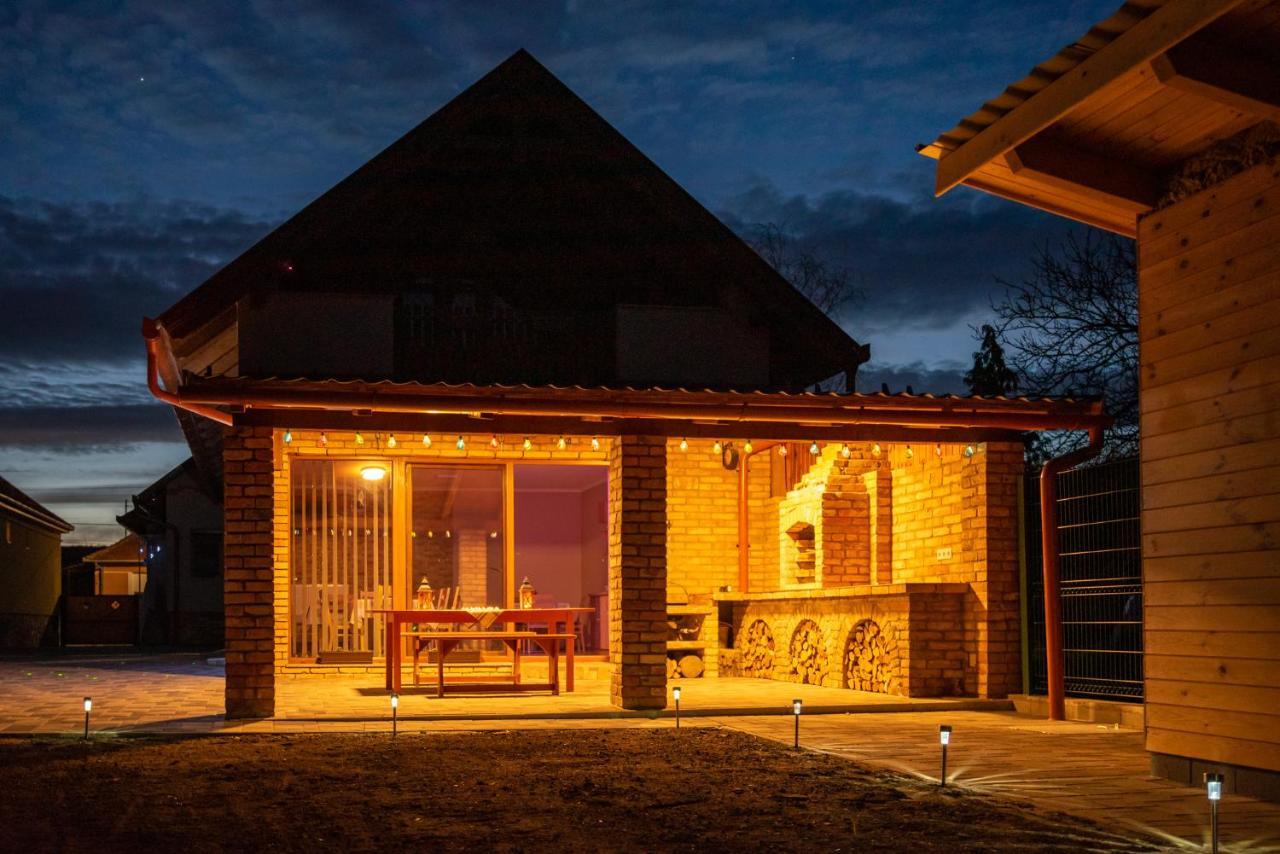 Benige Vendeghaz Hotel Demjén Exterior foto